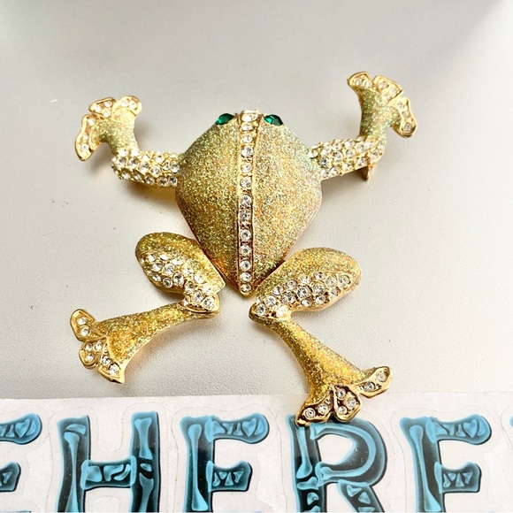 Vintage Large Articulated Glittery Rhinestone Frog Brooch Gold Tone - Picture 3 of 6